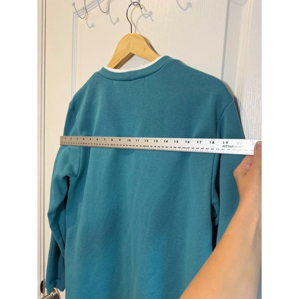 Blair Women's Medium Embroidered Floral Sweatshirt Blue Cottagecore Crewneck